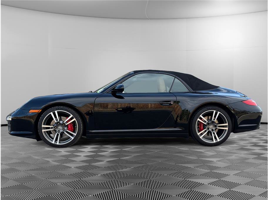 Used 2011 Porsche 911 Carrera 4S image 2