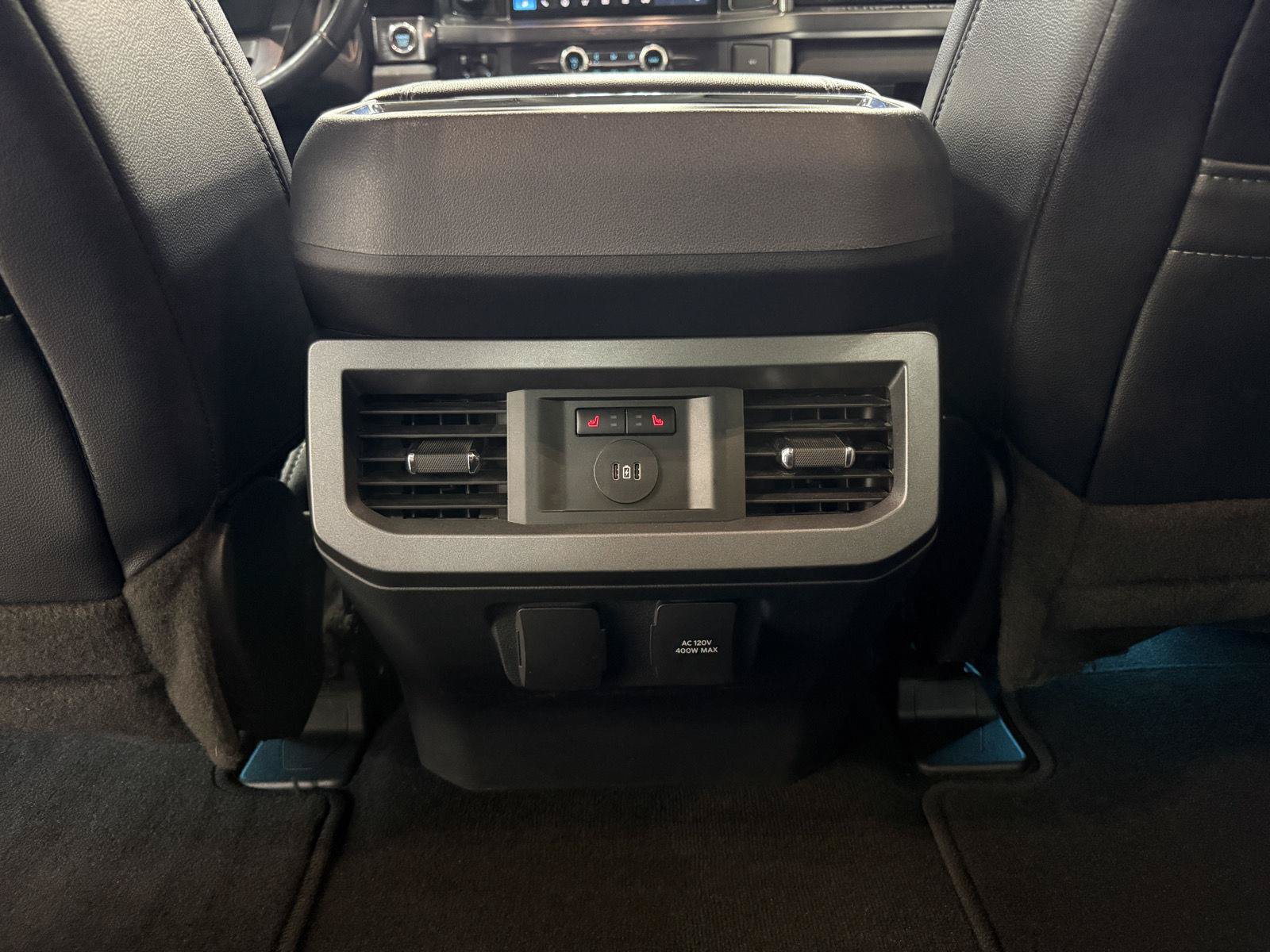 Used 2023 Ford F250 Lariat w/ Lariat Ultimate Package AWD/4WD image 25