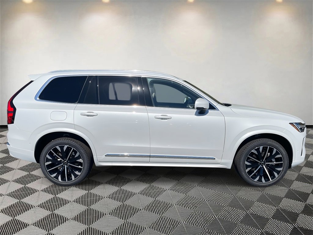 New 2026 Volvo XC90 B6 Ultra image 2
