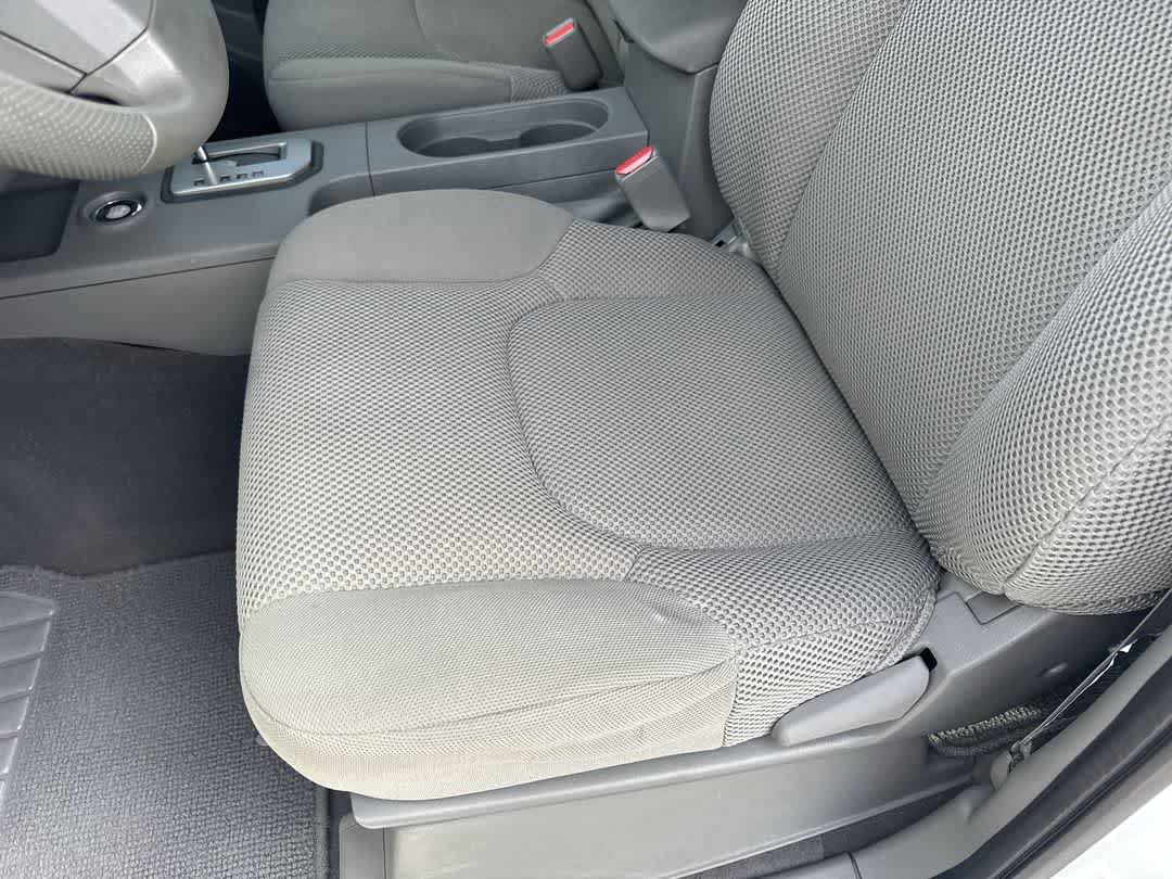 Used 2021 Nissan Frontier SV w/ Midnight Edition Floor Mats AWD/4WD image 11