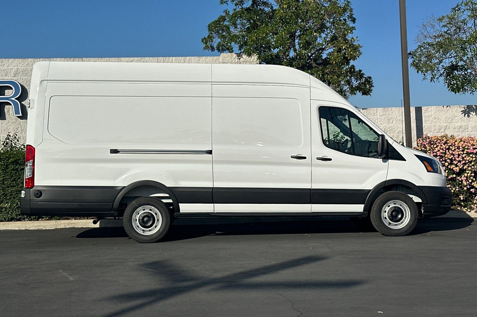 New 2026 Ford Transit 350 148 High Roof Extended image 3