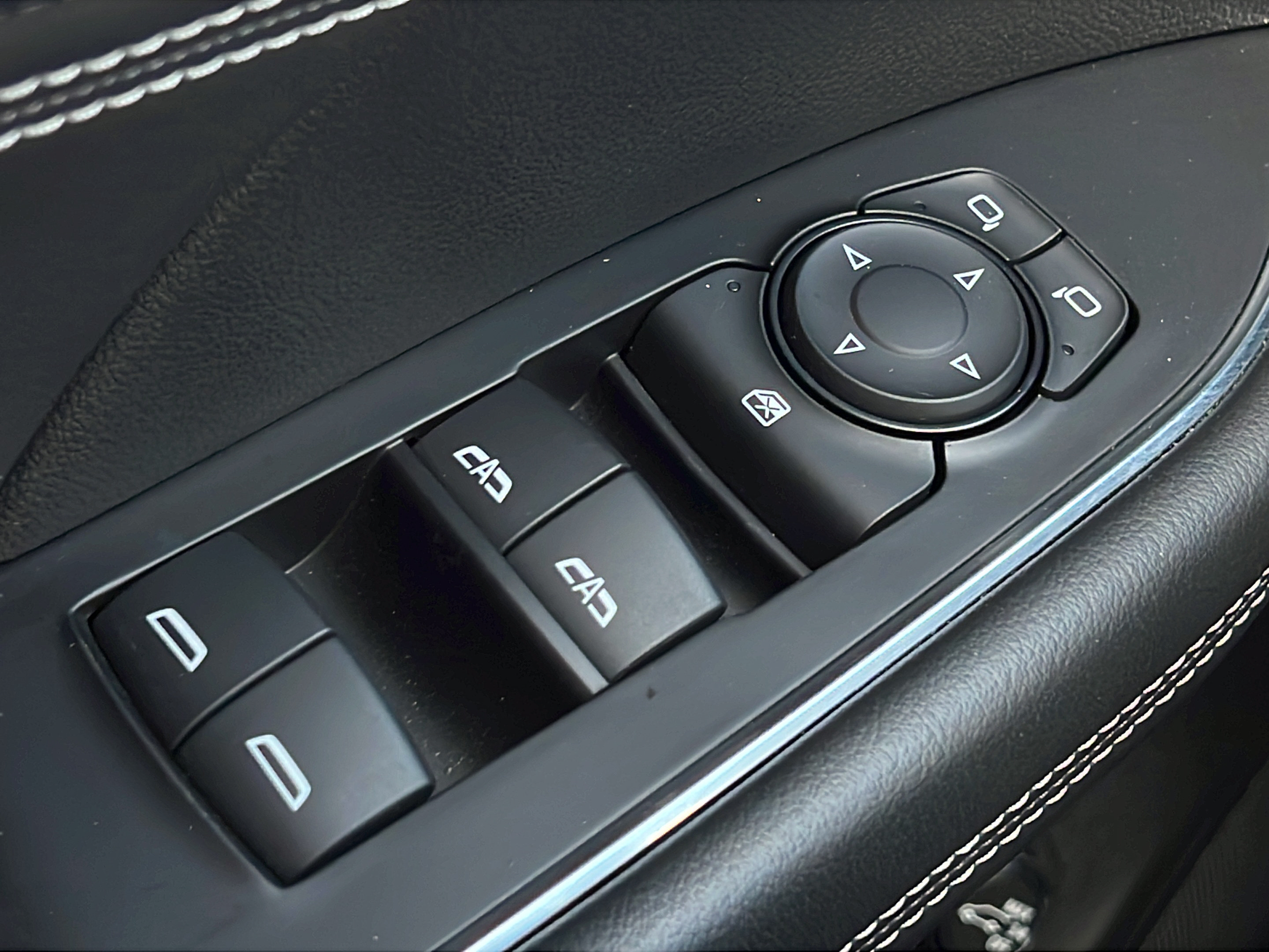 Used 2023 Buick Envision Preferred FWD image 16