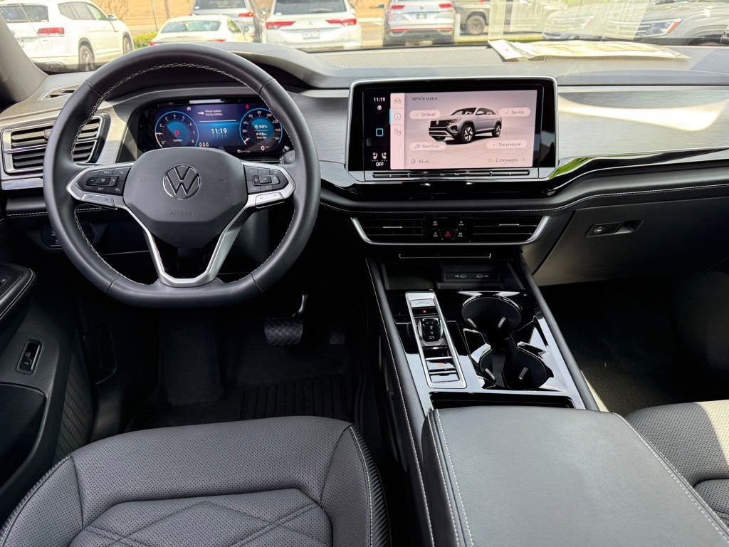 Used 2024 Volkswagen Atlas Cross Sport SE FWD image 26