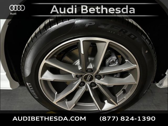 New 2025 Audi Q3 2.0T Premium image 9