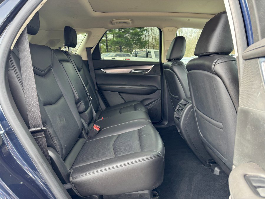 Used 2017 Cadillac XT5 Luxury FWD image 18