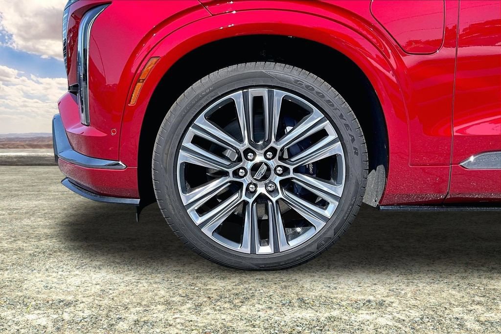 Certified 2026 Cadillac Vistiq Sport w/ LPO, Floor Liner Package AWD/4WD image 35