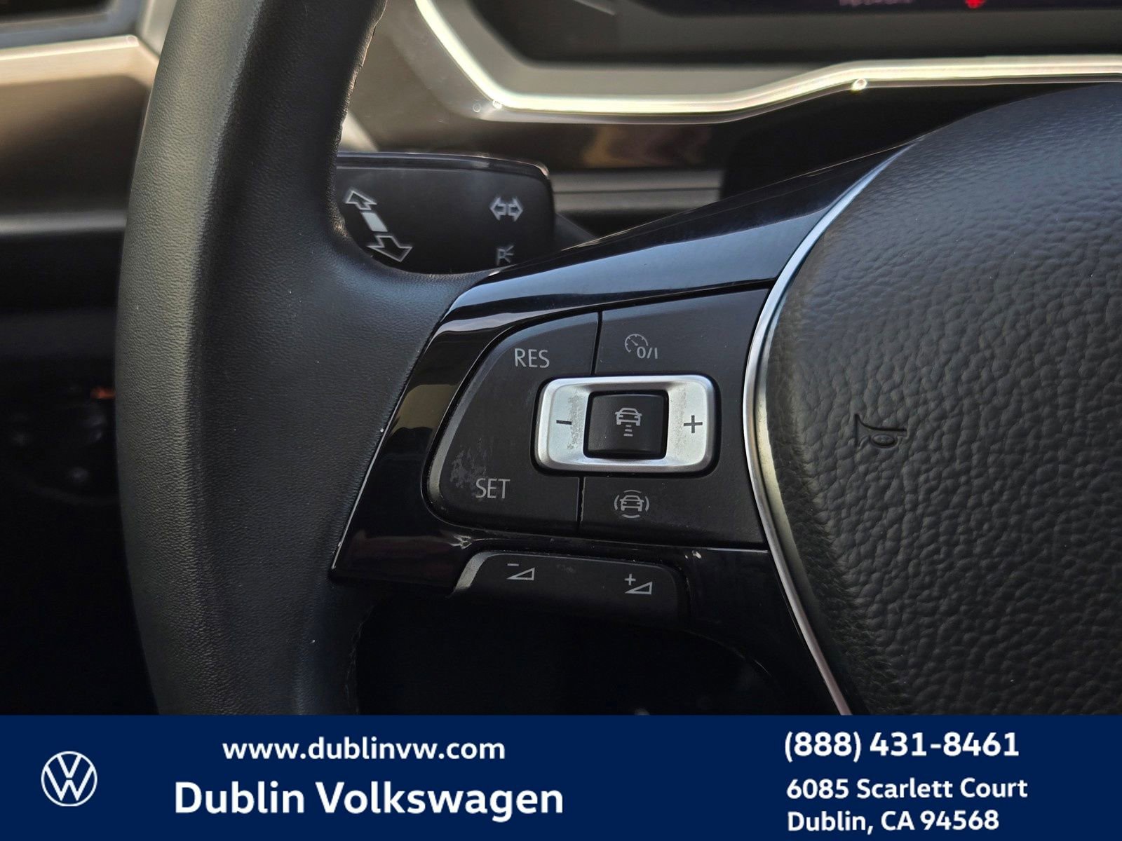 Used 2020 Volkswagen Jetta SEL Premium FWD image 22