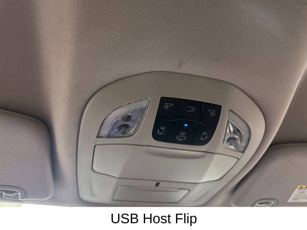 Used 2023 Chrysler Pacifica Touring-L FWD image 47