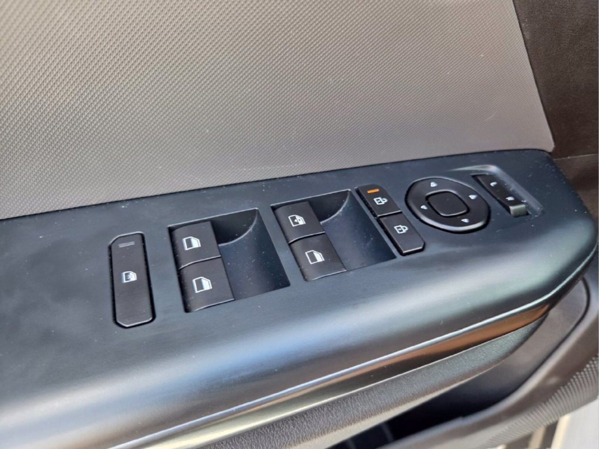 New 2025 Kia K4 FWD image 31