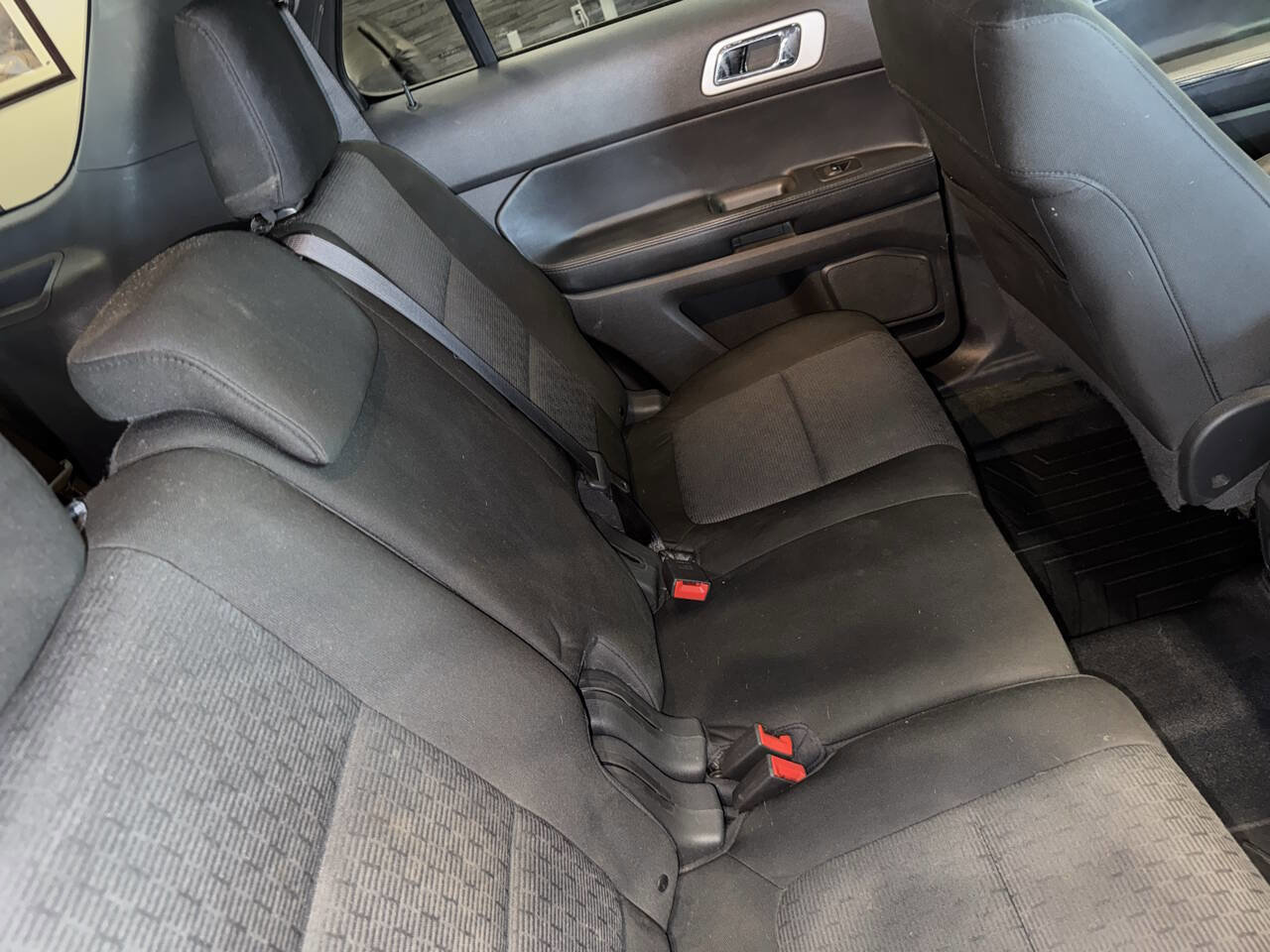 Used 2011 Ford Explorer XLT w/ Class III Trailer Tow Pkg image 21