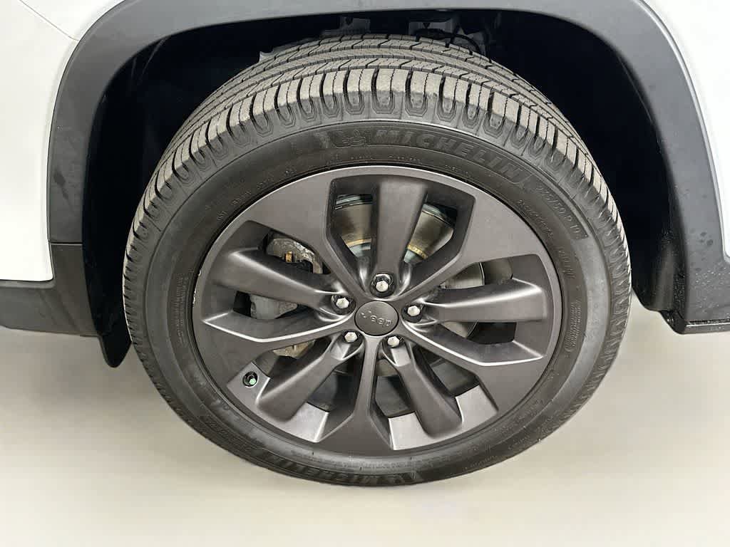 Used 2021 Jeep Cherokee Latitude Lux 80th Anniv w/ Quick Order Package 26U 80TH AWD/4WD image 8