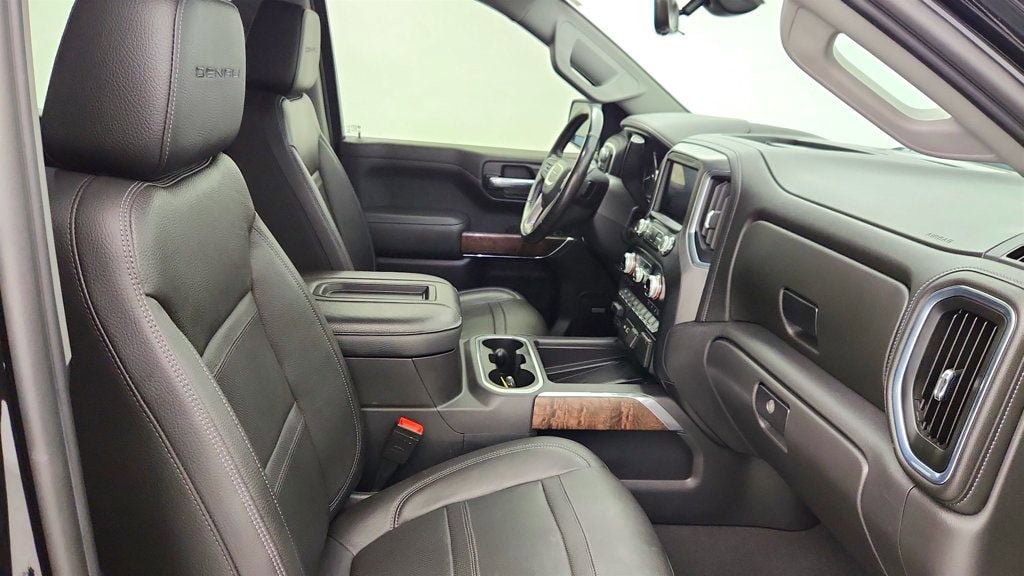 Used 2021 GMC Sierra 1500 Denali w/ Denali Ultimate Package AWD/4WD image 24