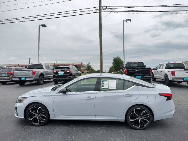 Used 2024 Nissan Altima 2.5 SR image 5