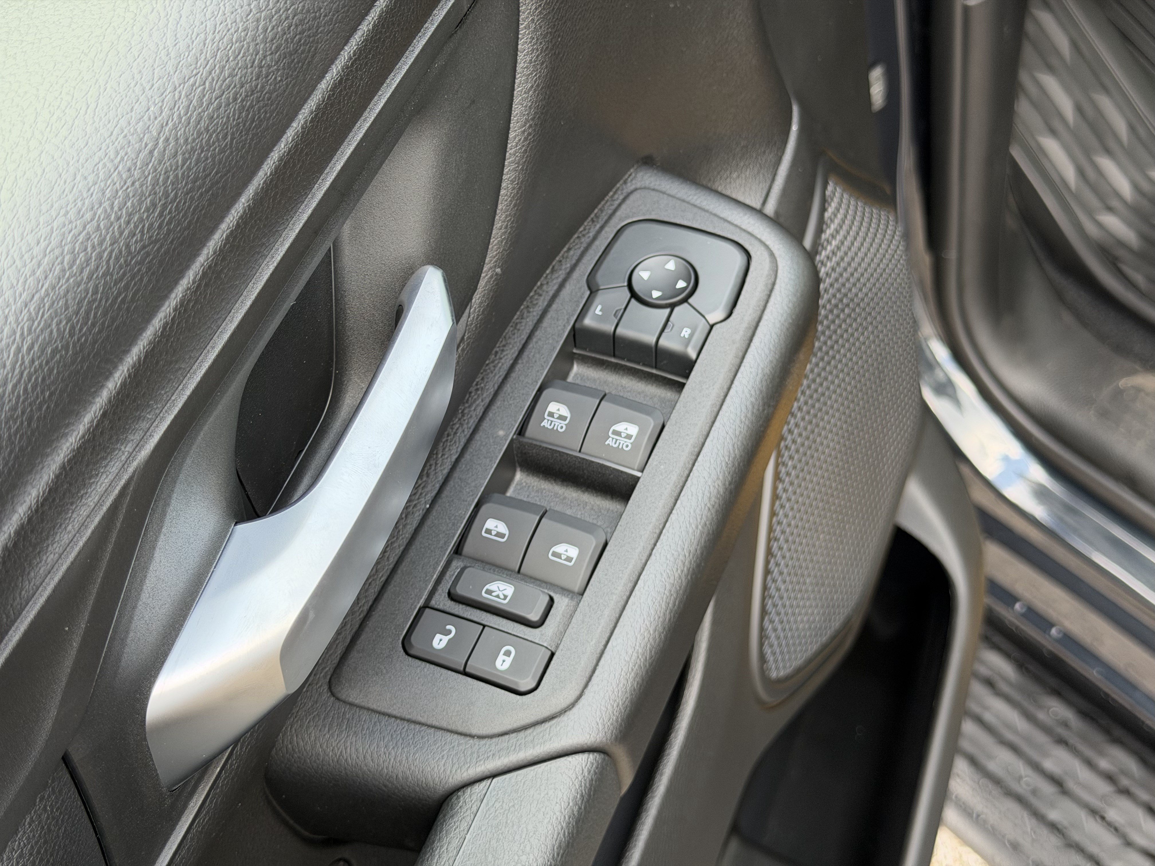 New 2026 RAM 1500 Warlock AWD/4WD image 15