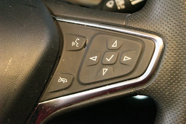 Used 2021 Chevrolet Equinox LS w/ LS Convenience Package image 22