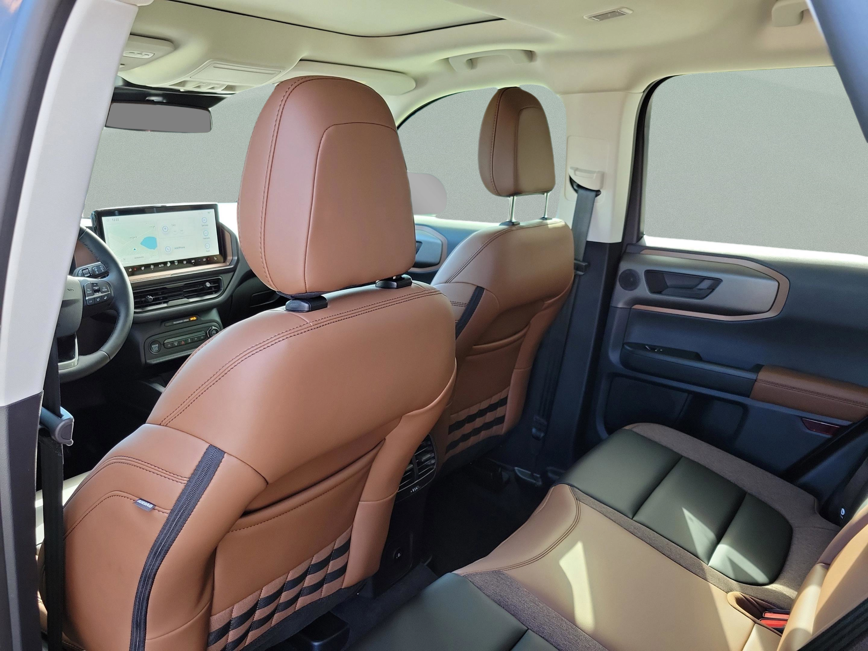 New 2025 Ford Bronco Sport Outer Banks w/ Outer Banks Tech Package+ AWD/4WD image 16