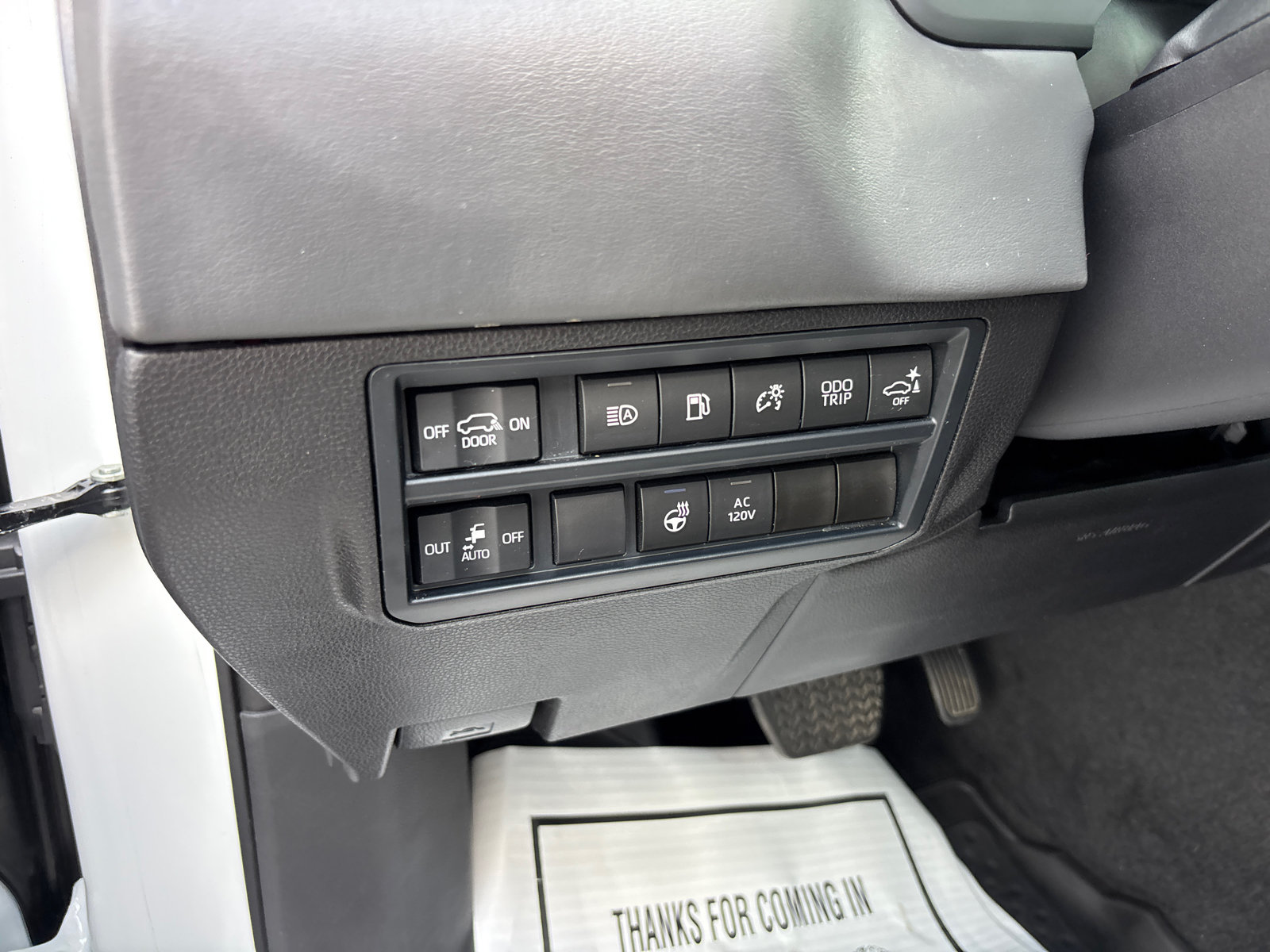 Used 2026 Toyota Sequoia Capstone AWD/4WD image 14