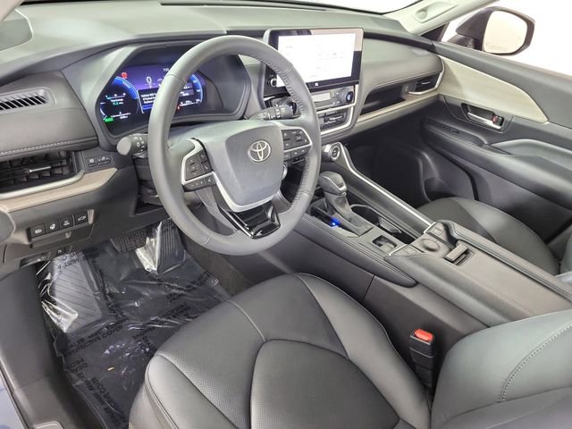 Used 2025 Toyota Grand Highlander AWD Hybrid image 19