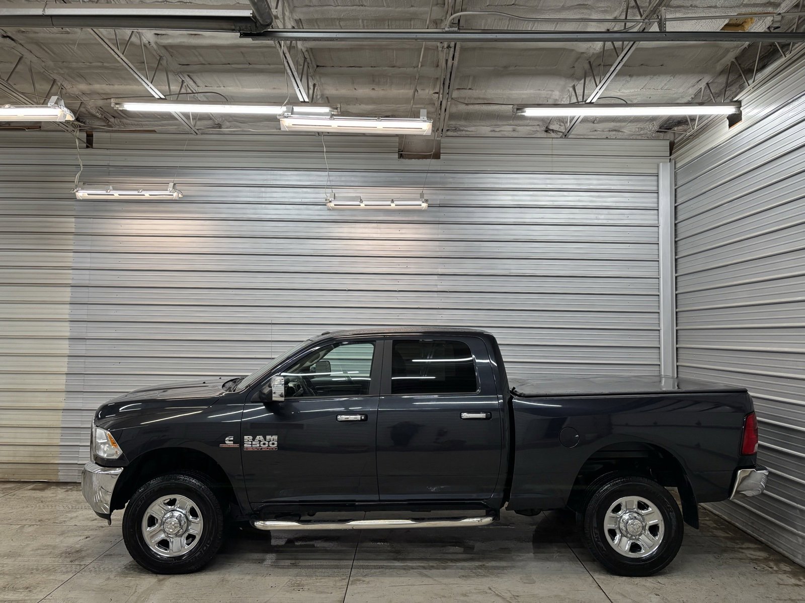 Used 2017 RAM 2500 SLT image 8