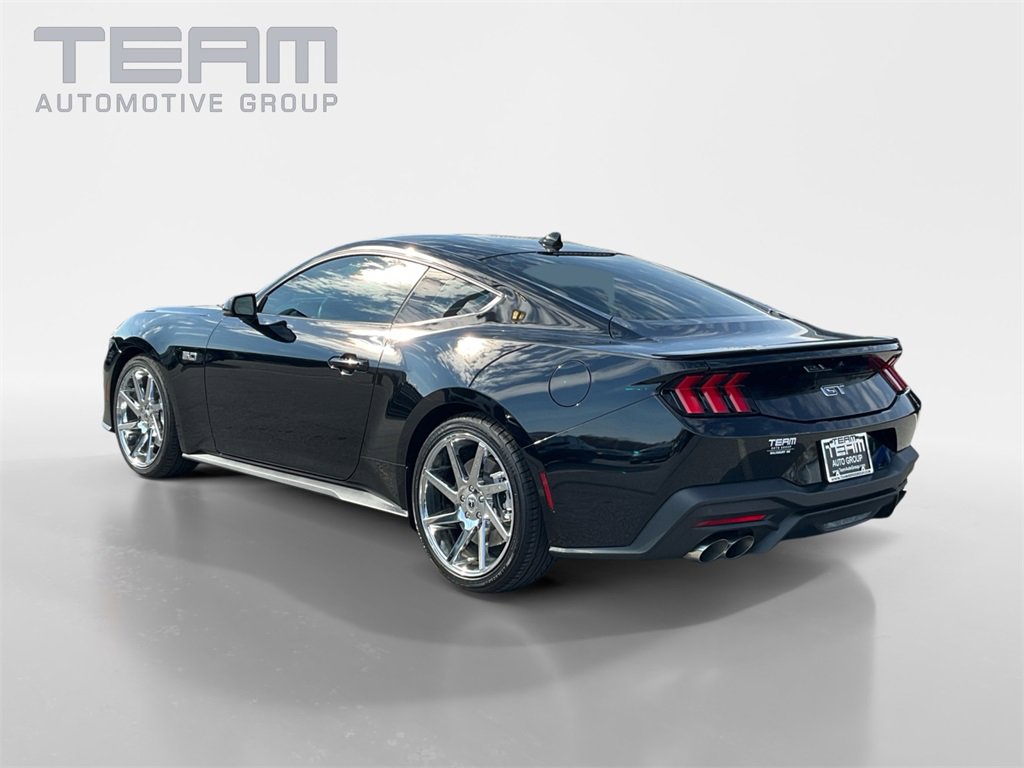 Used 2024 Ford Mustang GT Premium image 5