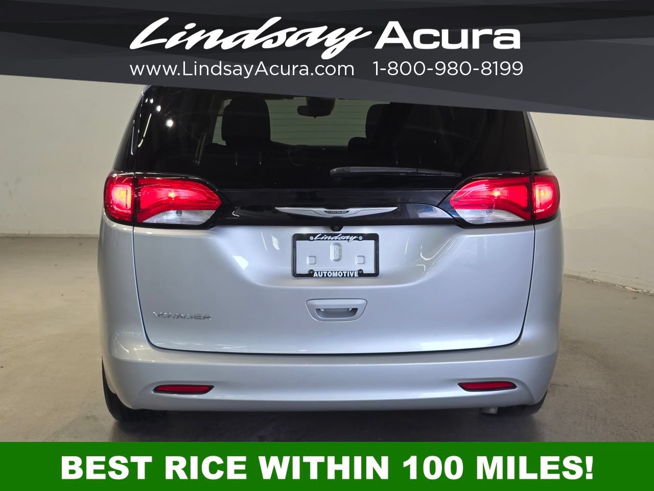Used 2023 Chrysler Voyager LX FWD image 6