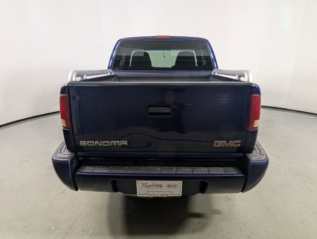 Used 2002 GMC Sonoma SLS w/ Marketing Option Pkg image 6