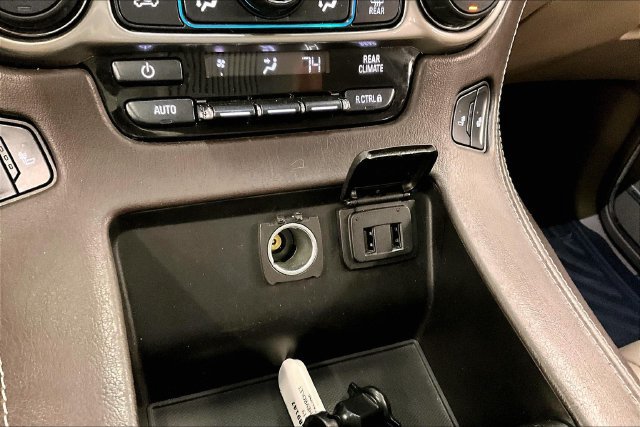 Used 2019 Chevrolet Tahoe LT w/ LT Signature Package AWD/4WD image 32