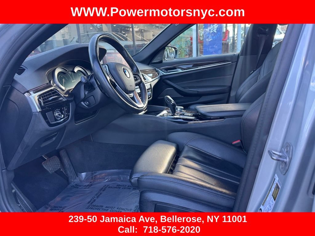 Used 2019 BMW 530e xDrive w/ Premium Package AWD/4WD image 23