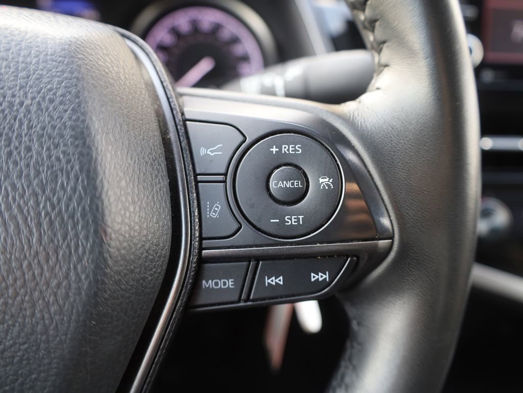 Used 2024 Toyota Camry SE image 39