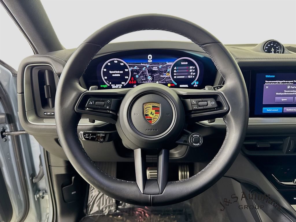 Used 2024 Porsche Cayenne S w/ Premium Package Plus (PP1) image 12