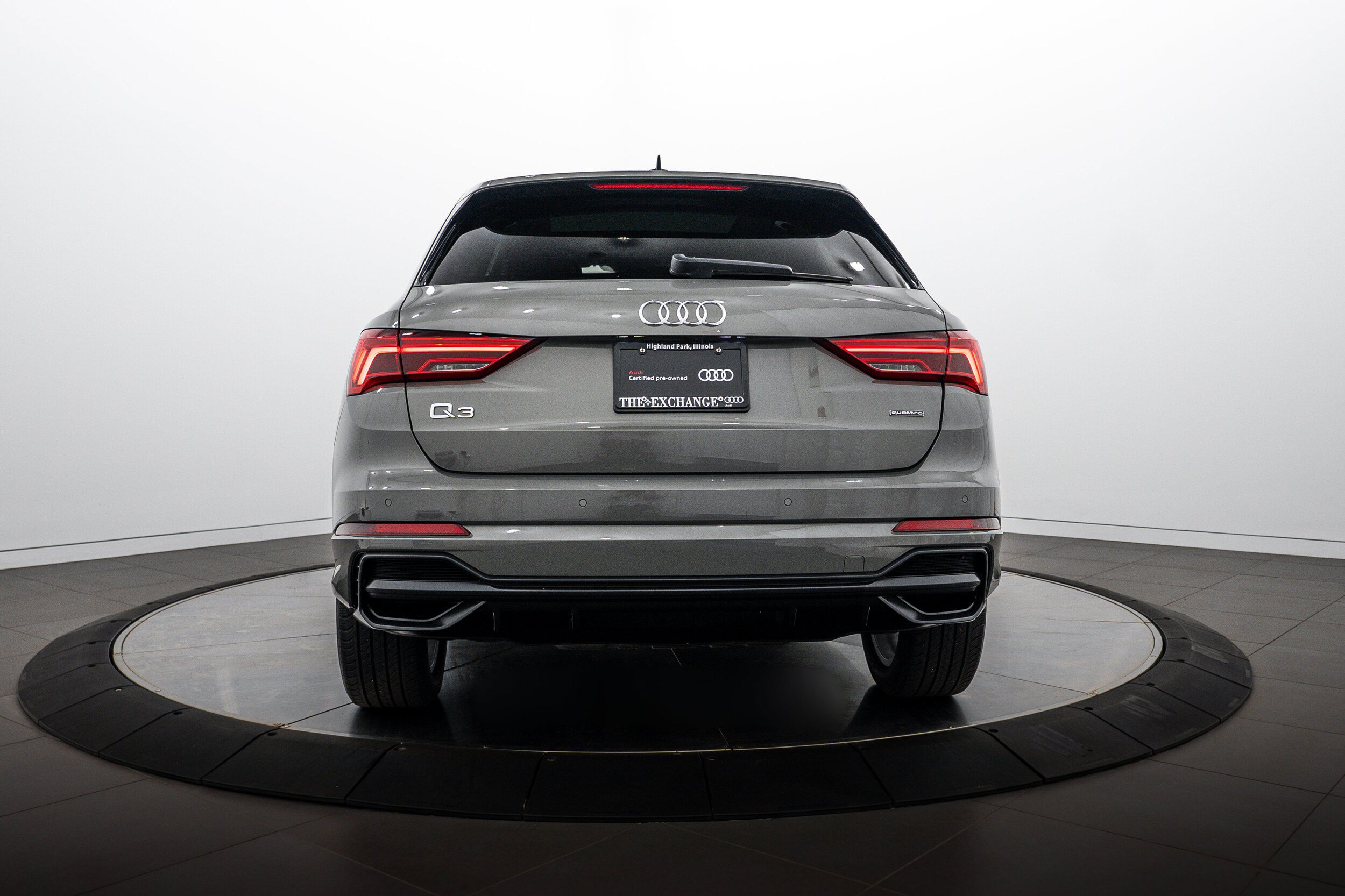 Used 2022 Audi Q3 2.0T Premium AWD/4WD image 22