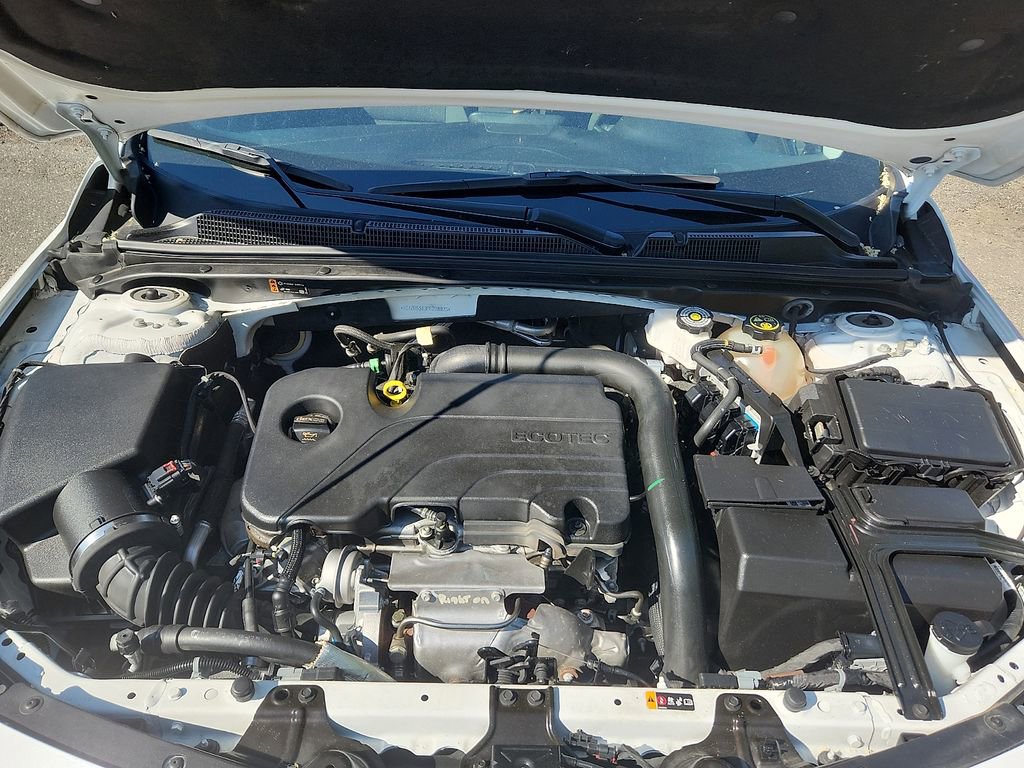 Used 2023 Chevrolet Malibu LT FWD image 27