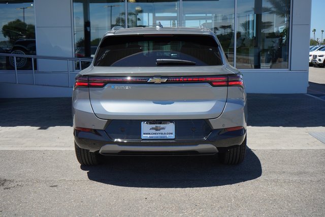 New 2025 Chevrolet Equinox EV LT image 7