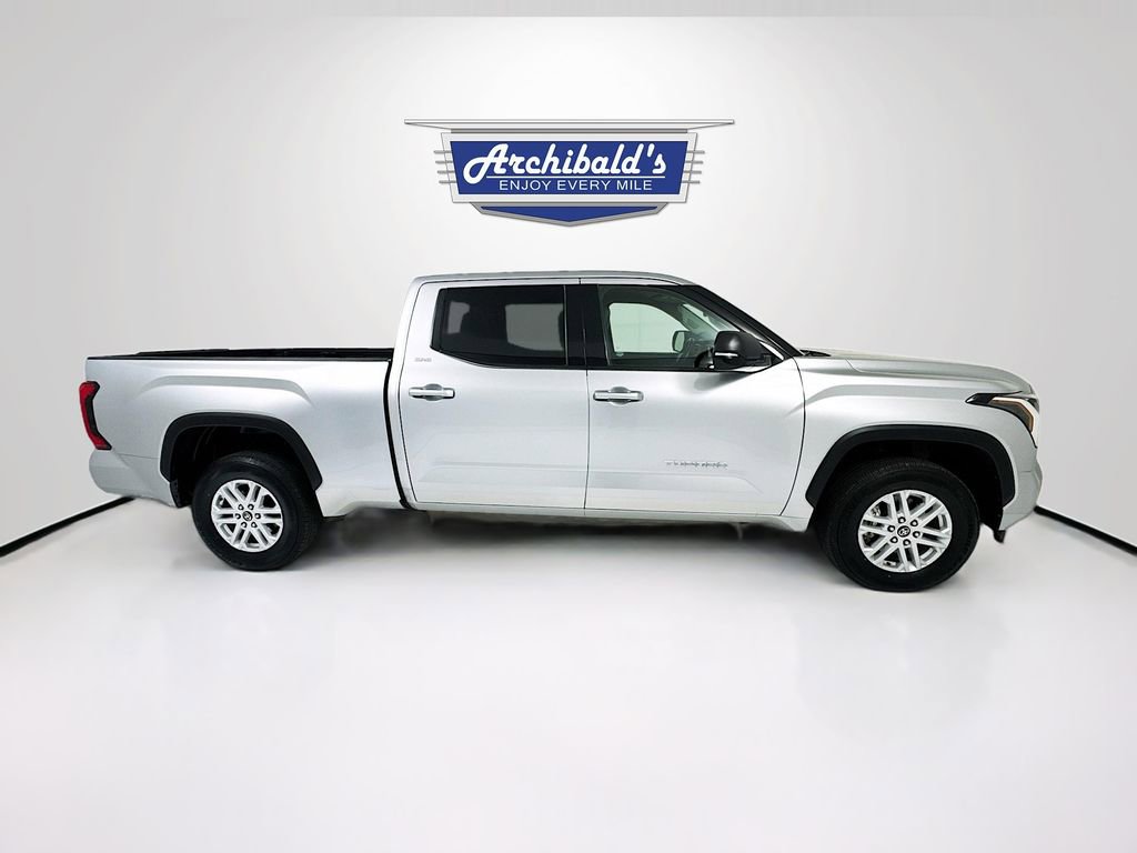 Used 2023 Toyota Tundra SR5 w/ SR5 Premium Package AWD/4WD image 9