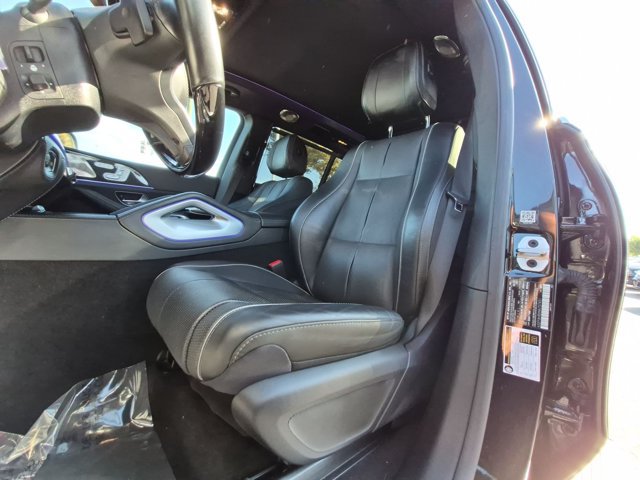 Used 2022 Mercedes-Benz Maybach GLS 600 4MATIC image 17