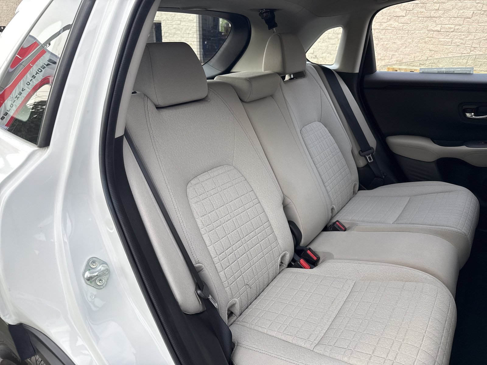 Used 2024 Honda HR-V LX image 30