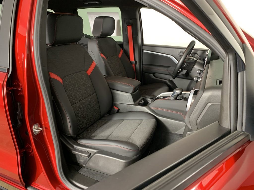 Used 2023 Chevrolet Colorado Z71 w/ Z71 Convenience Package 2 image 34