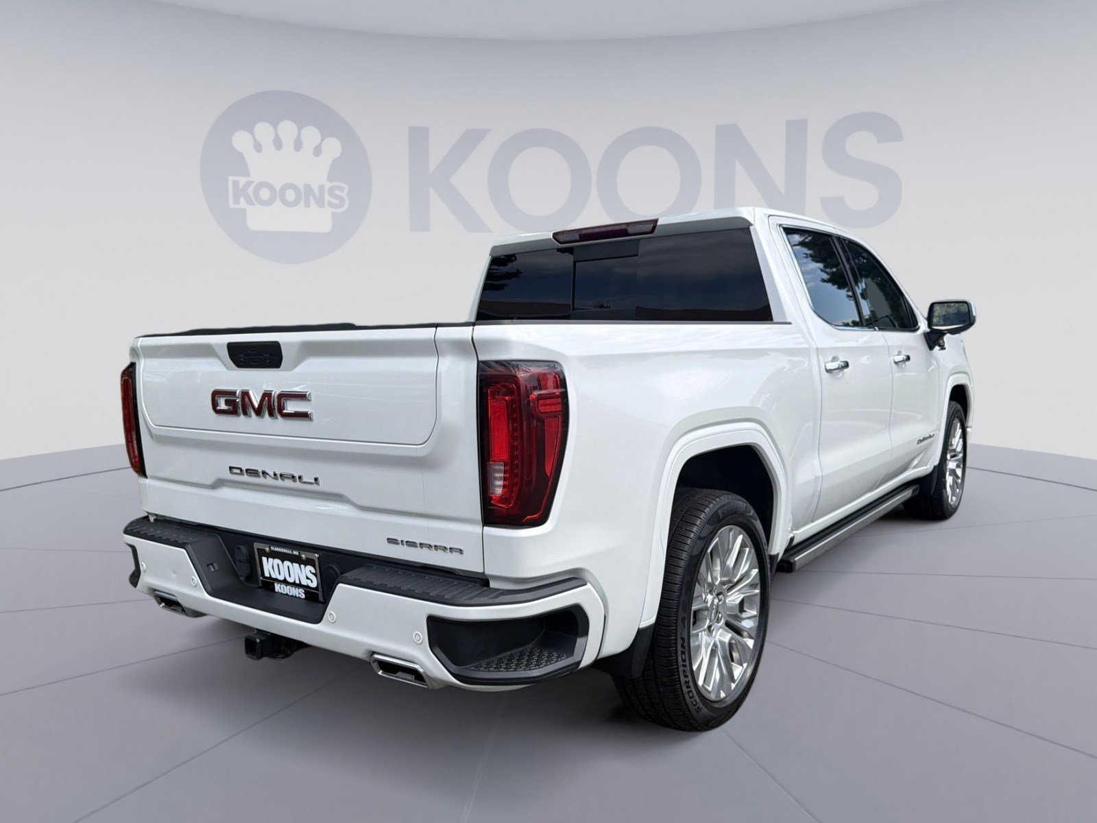 Used 2022 GMC Sierra 1500 Denali w/ Denali Premium Package image 7