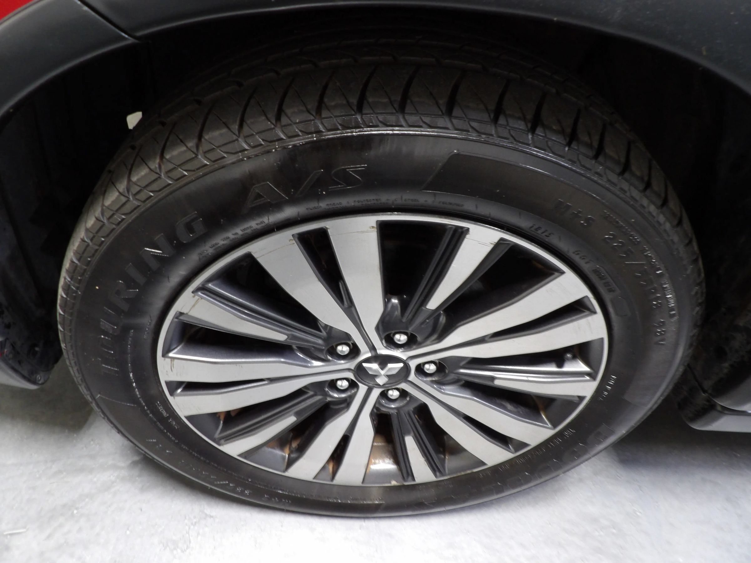 Used 2019 Mitsubishi Outlander SEL AWD/4WD image 23