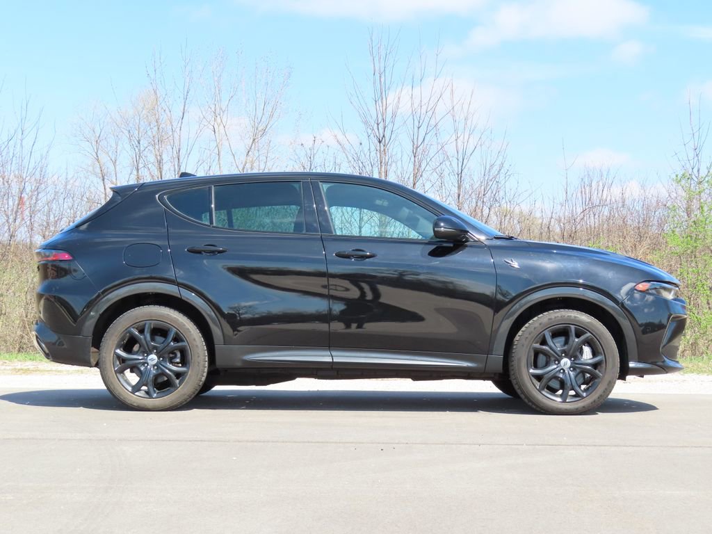 Used 2024 Dodge Hornet R/T w/ R/T Blacktop Package image 2