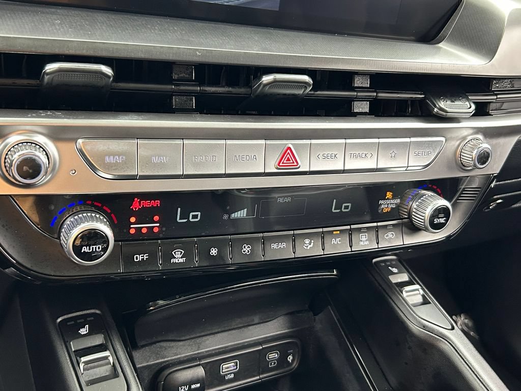 Used 2024 Kia Telluride S w/ S Sunroof Package FWD image 22