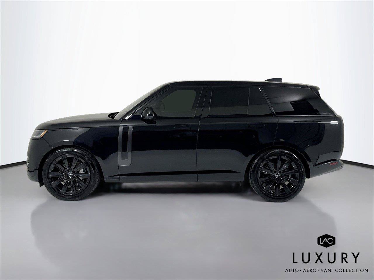 Used 2023 Land Rover Range Rover SE AWD/4WD image 11