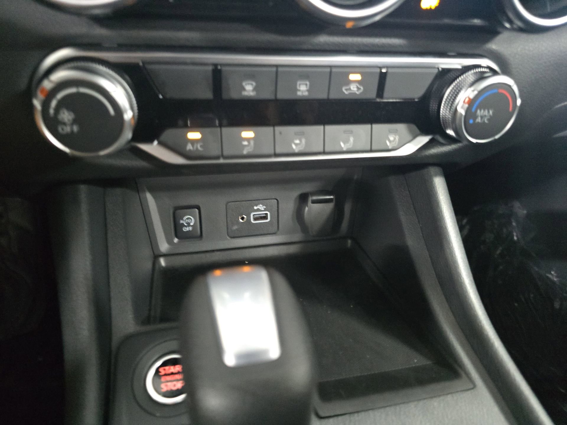 Certified 2025 Nissan Sentra S image 22