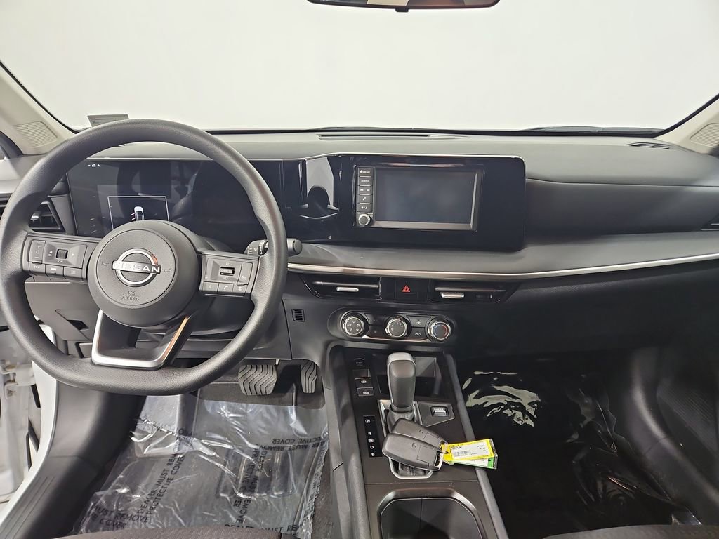 Certified 2025 Nissan Kicks S image 14