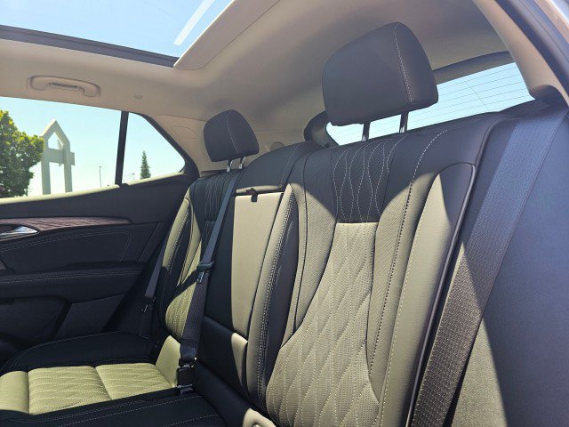 Used 2023 Buick Envision Avenir AWD/4WD image 22