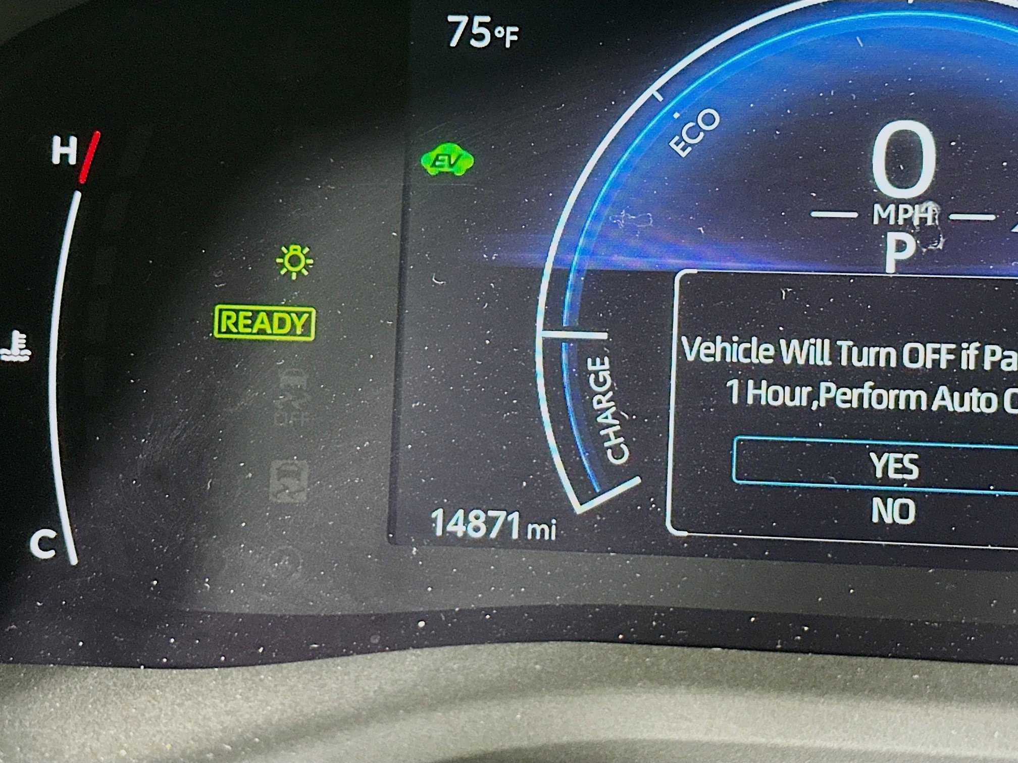 Used 2025 Toyota Camry LE w/ Convenience Package image 19