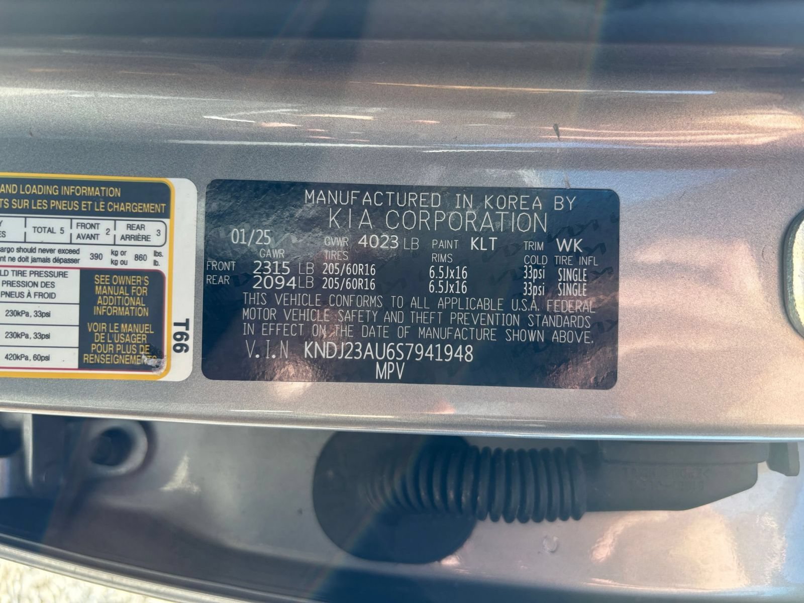 Used 2025 Kia Soul LX w/ LX Technology Package FWD image 27