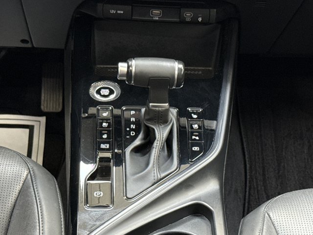 Used 2023 Kia Niro SX image 26