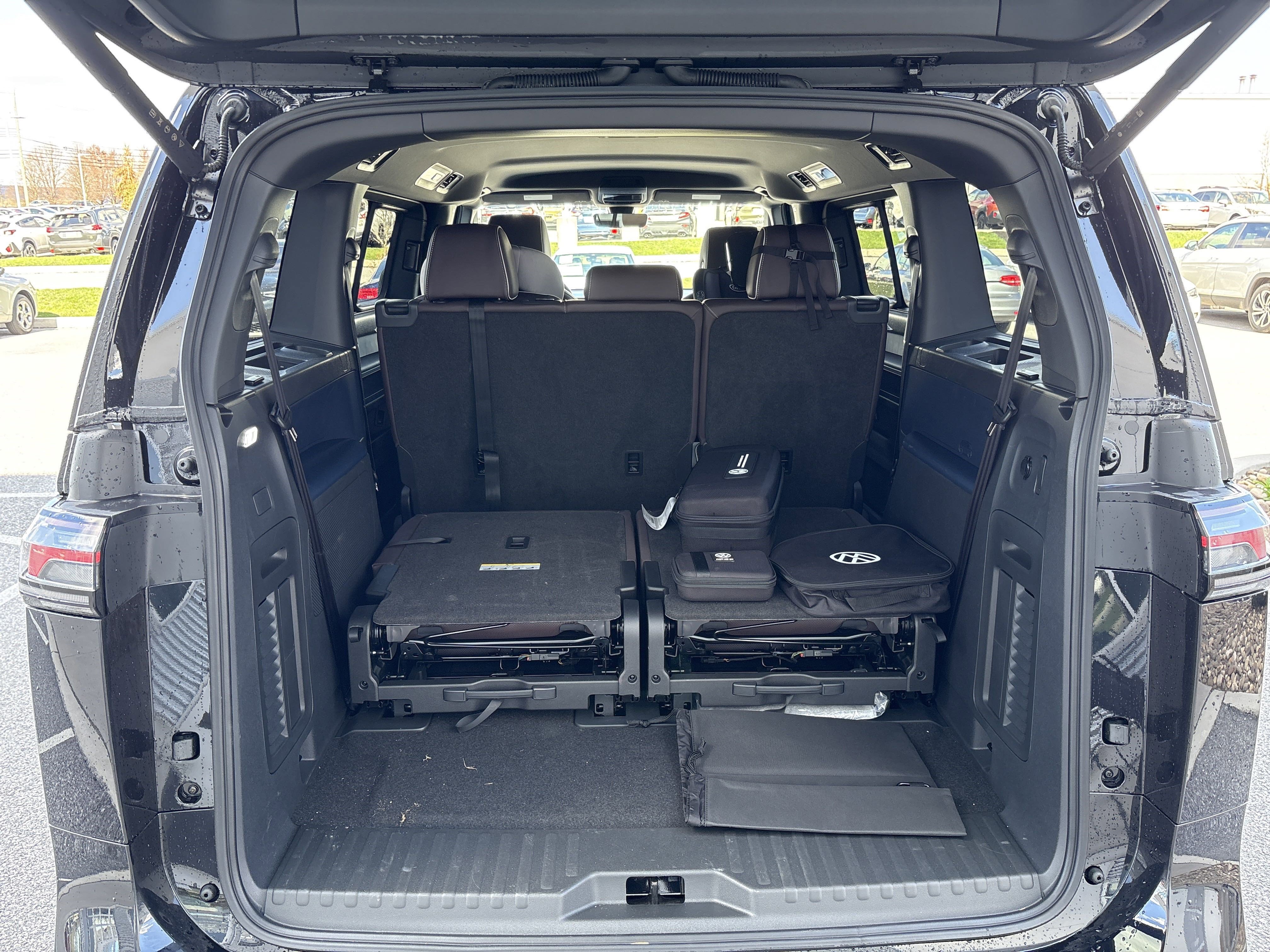 New 2025 Volkswagen ID. Buzz Pro S image 12