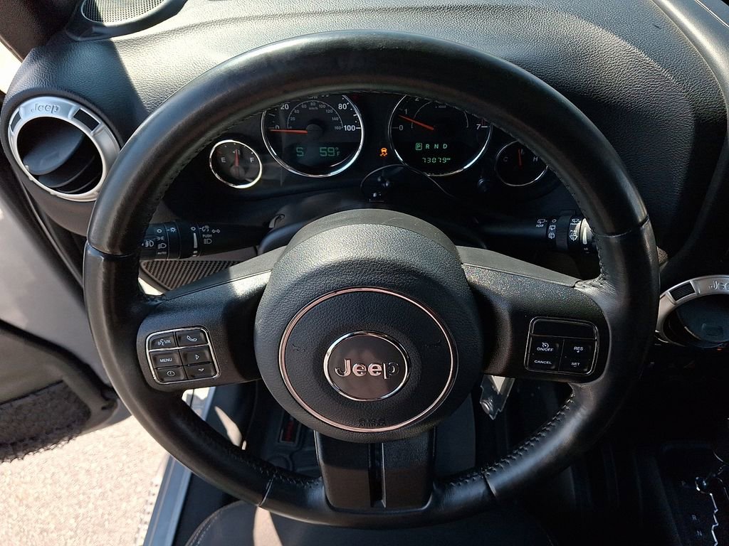 Used 2018 Jeep Wrangler Unlimited Sahara w/ Connectivity Group image 16
